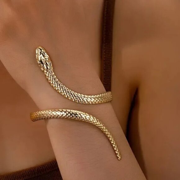 3/$35 Gold Tone Textured Snake Metal Bracelet Cuff Bangle Wrap Statement Jewelry - Picture 7 of 7